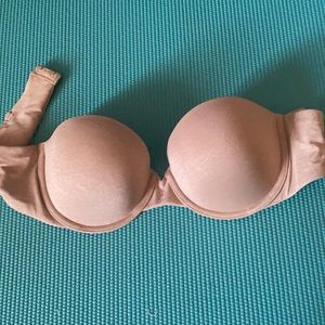 Victoria’s Secret strapless bra - 36B